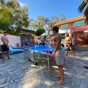 https://dolphins-beach-house.hotelssunshinecoast.net