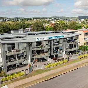 https://beaches-on-lammermoor-apartments.queenslandhotels.net